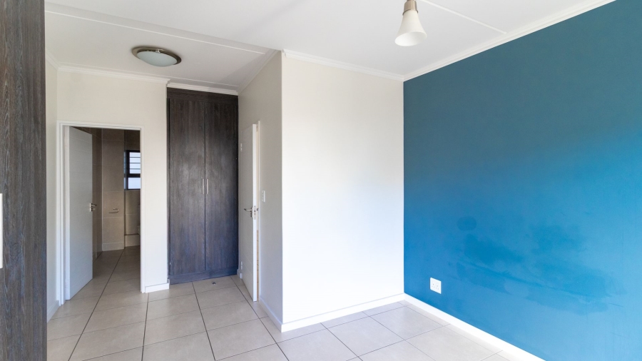 2 Bedroom Property for Sale in Greenstone Crest Gauteng