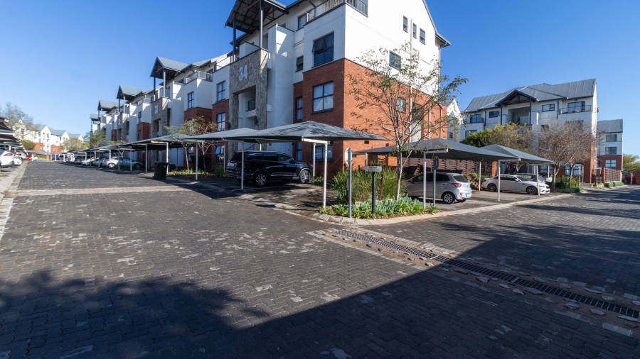2 Bedroom Property for Sale in Greenstone Crest Gauteng