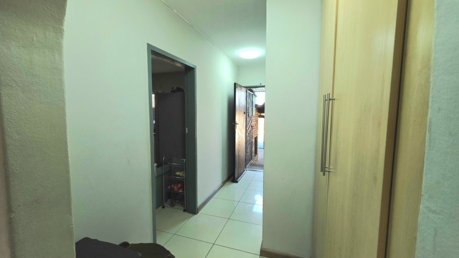 To Let 3 Bedroom Property for Rent in Erasmia Gauteng