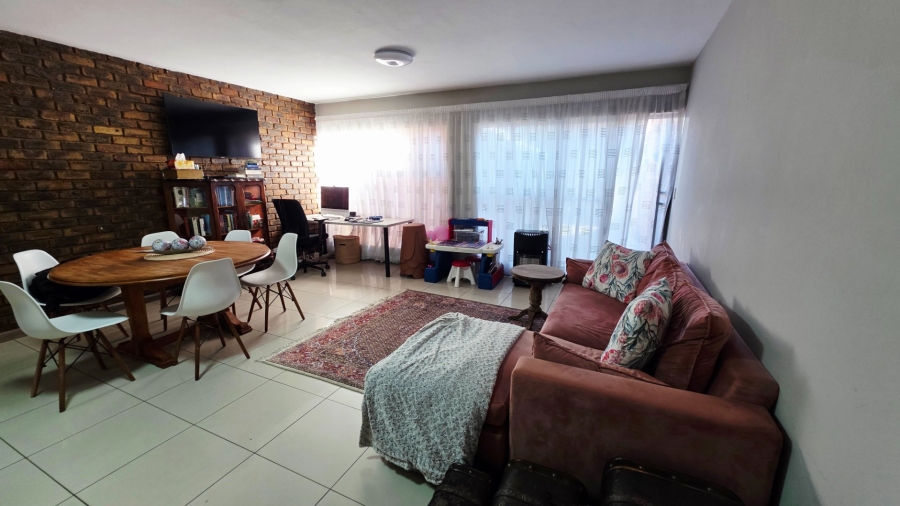 To Let 3 Bedroom Property for Rent in Erasmia Gauteng