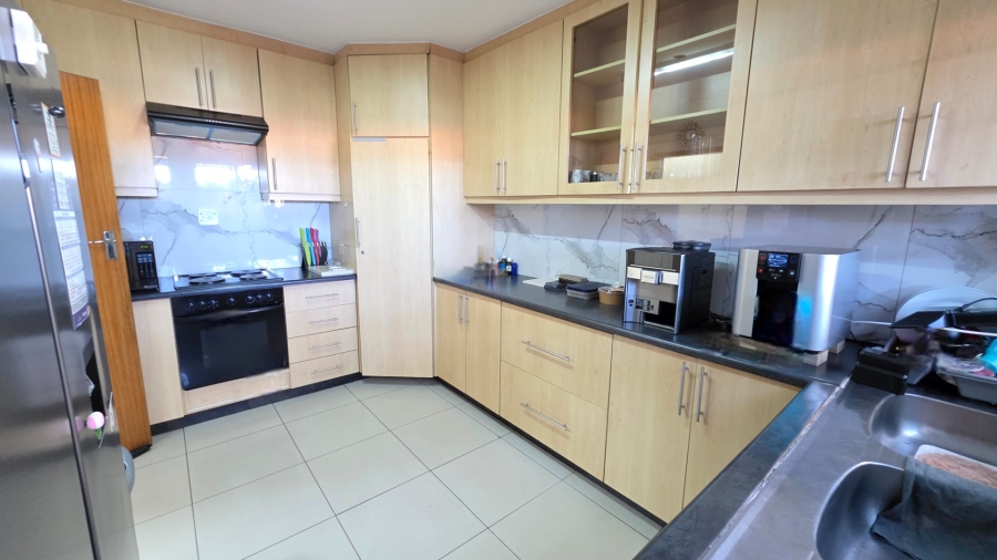 To Let 3 Bedroom Property for Rent in Erasmia Gauteng