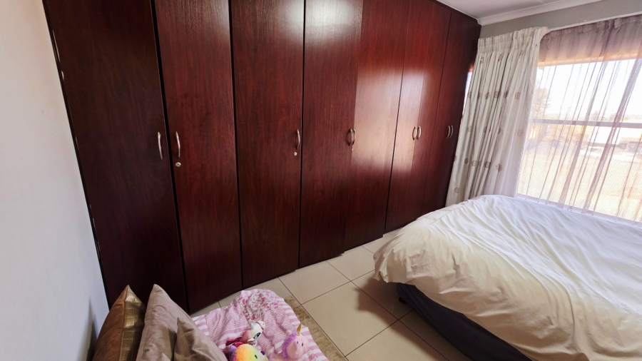 To Let 3 Bedroom Property for Rent in Erasmia Gauteng