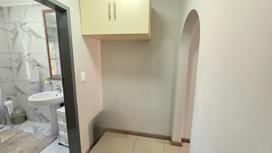 To Let 3 Bedroom Property for Rent in Erasmia Gauteng