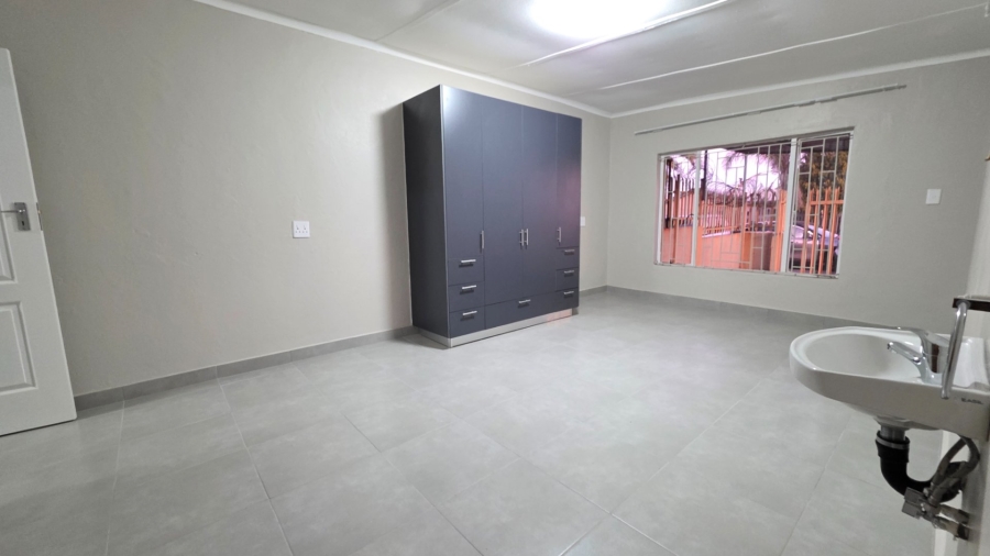 To Let 2 Bedroom Property for Rent in Laudium Gauteng