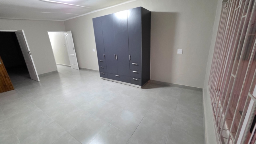 To Let 2 Bedroom Property for Rent in Laudium Gauteng