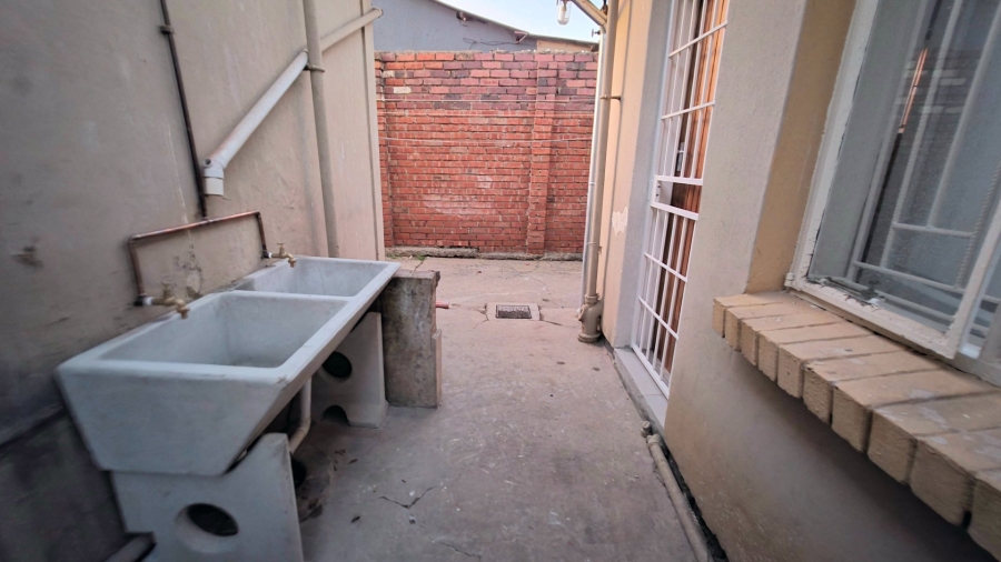 To Let 2 Bedroom Property for Rent in Laudium Gauteng