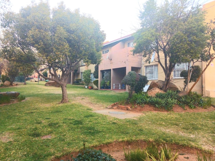 3 Bedroom Property for Sale in Vorna Valley Gauteng