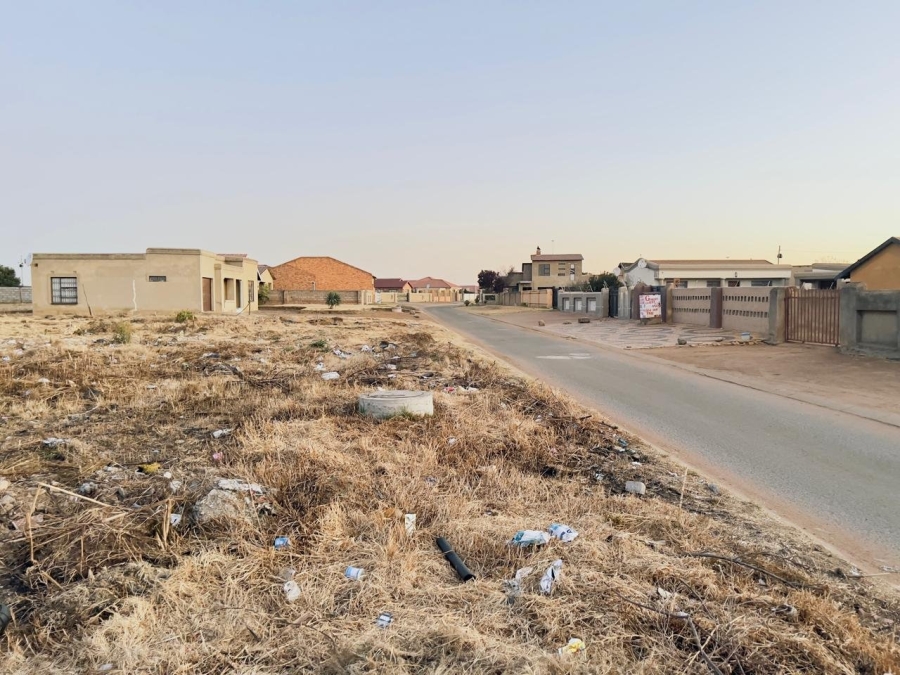  Bedroom Property for Sale in Geluksdal Gauteng