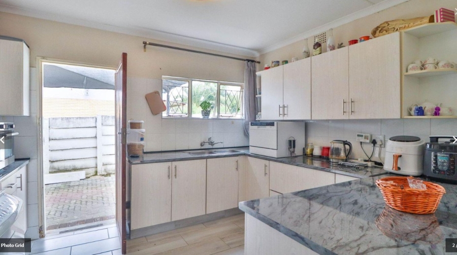 2 Bedroom Property for Sale in De Klerkshof Gauteng