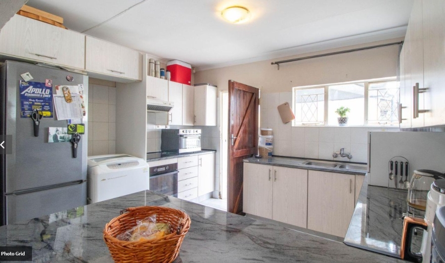 2 Bedroom Property for Sale in De Klerkshof Gauteng