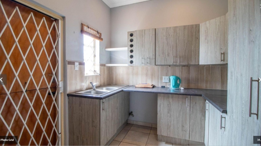 2 Bedroom Property for Sale in De Klerkshof Gauteng
