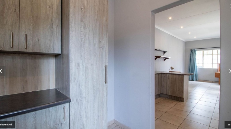 2 Bedroom Property for Sale in De Klerkshof Gauteng
