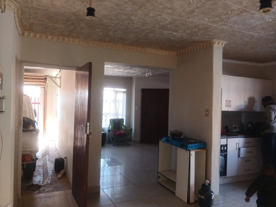 5 Bedroom Property for Sale in Danville Gauteng