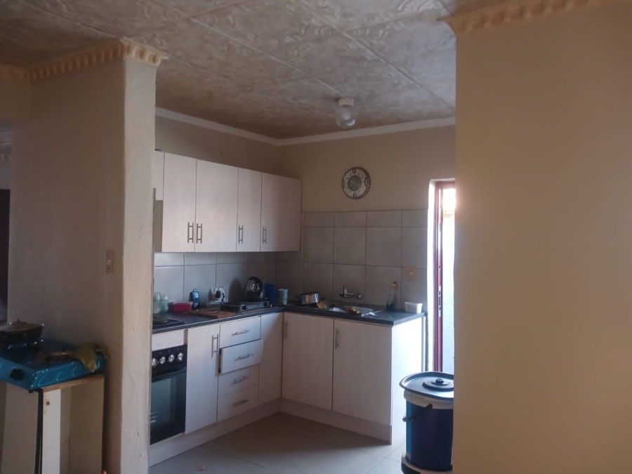 5 Bedroom Property for Sale in Danville Gauteng