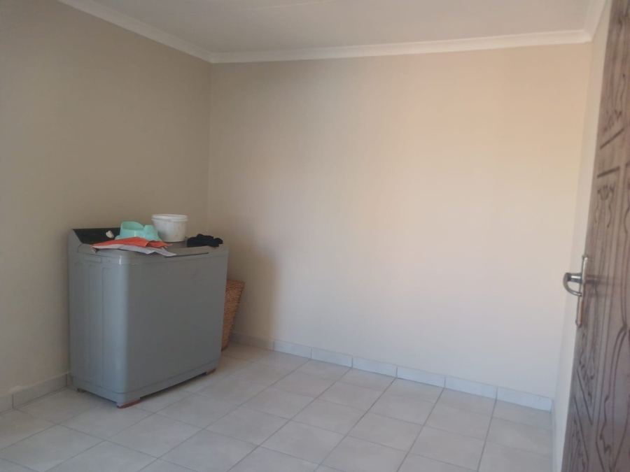 5 Bedroom Property for Sale in Danville Gauteng
