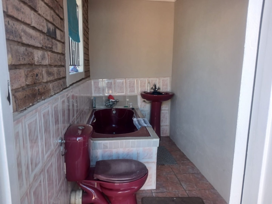 5 Bedroom Property for Sale in Danville Gauteng