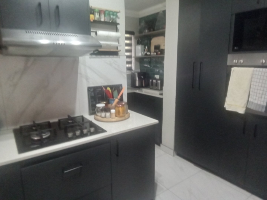 To Let 3 Bedroom Property for Rent in Kyalami Hills Gauteng