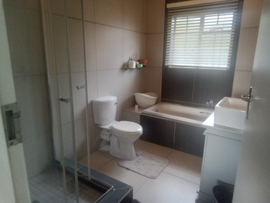 To Let 3 Bedroom Property for Rent in Kyalami Hills Gauteng