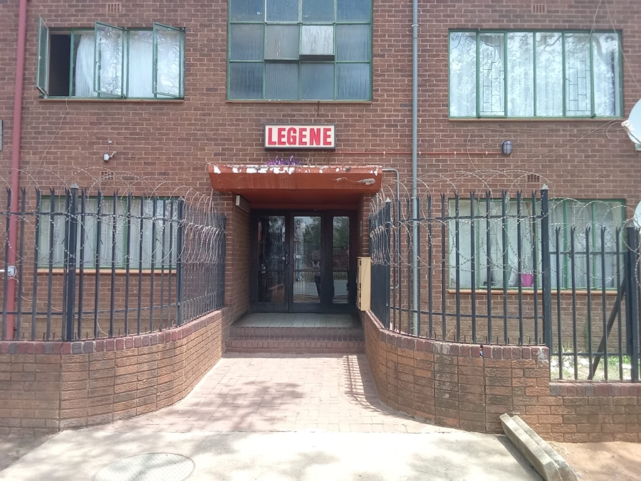 2 Bedroom Property for Sale in Pretoria West Gauteng