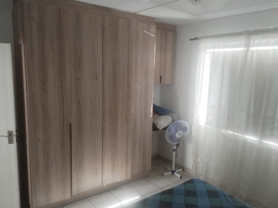 To Let 2 Bedroom Property for Rent in Edenvale Central Gauteng