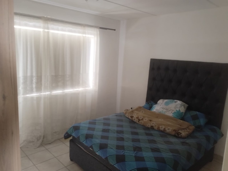 To Let 2 Bedroom Property for Rent in Edenvale Central Gauteng