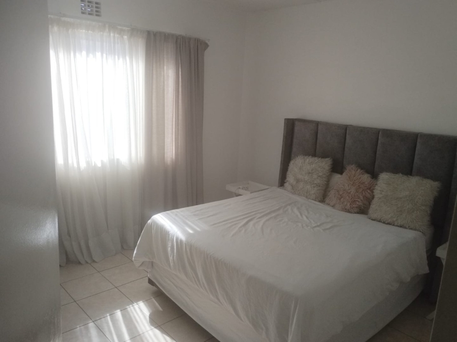 To Let 2 Bedroom Property for Rent in Edenvale Central Gauteng