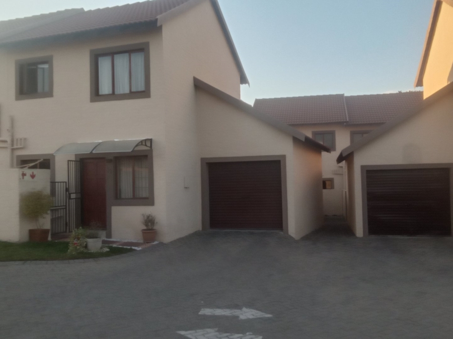 2 Bedroom Property for Sale in Carlswald Gauteng