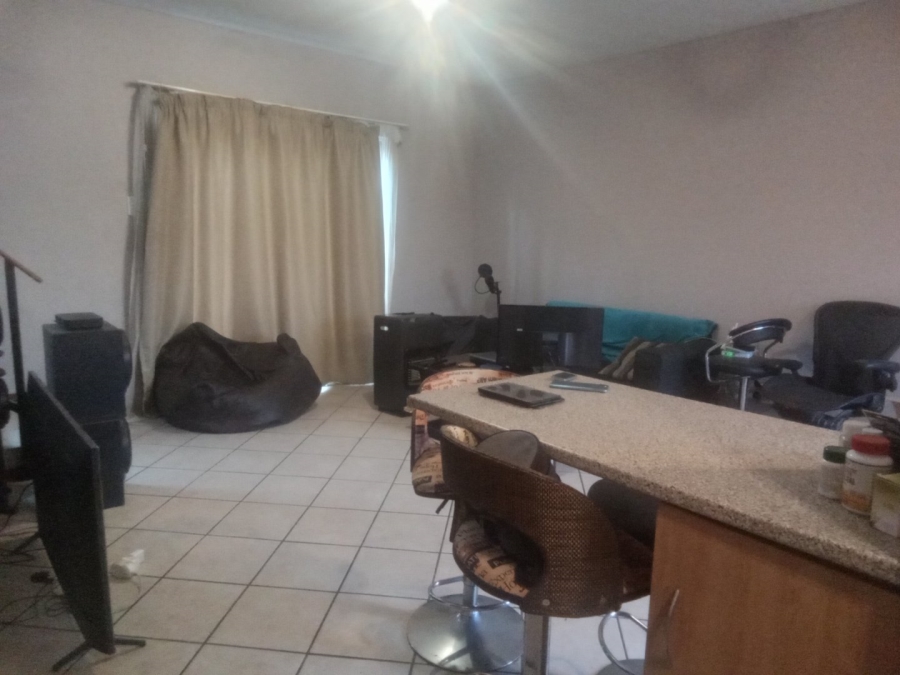 2 Bedroom Property for Sale in Carlswald Gauteng