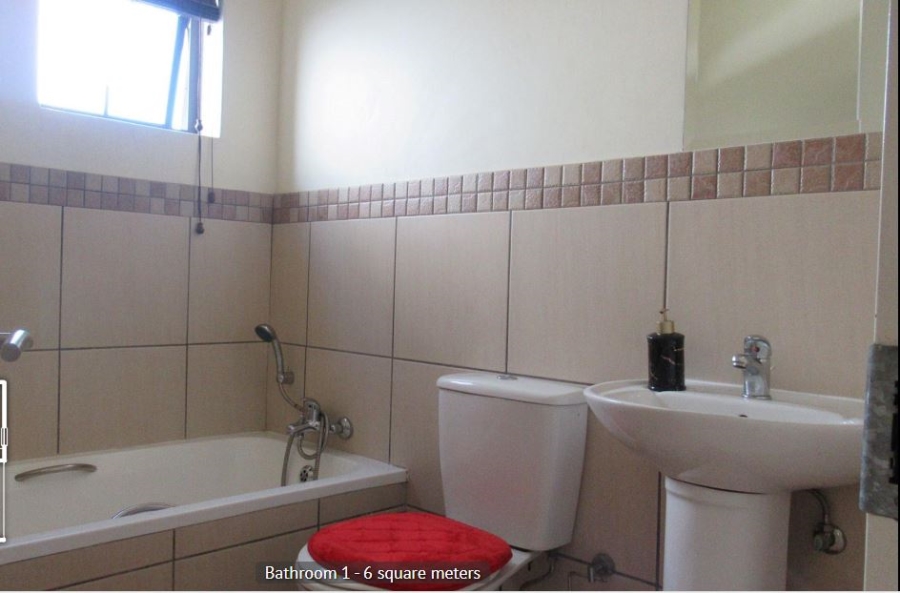 3 Bedroom Property for Sale in Barbeque Downs Gauteng