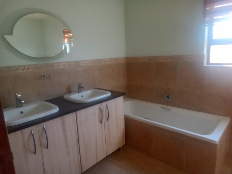 To Let 3 Bedroom Property for Rent in Kyalami Hills Gauteng