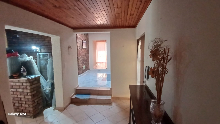4 Bedroom Property for Sale in Glenvista Gauteng