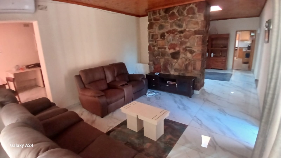4 Bedroom Property for Sale in Glenvista Gauteng
