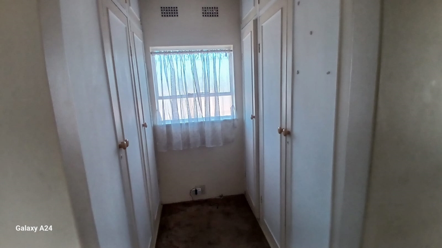 4 Bedroom Property for Sale in Glenvista Gauteng