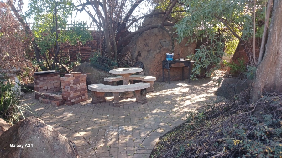 4 Bedroom Property for Sale in Glenvista Gauteng