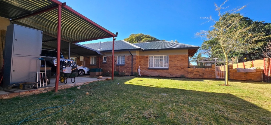 3 Bedroom Property for Sale in Raceview Gauteng