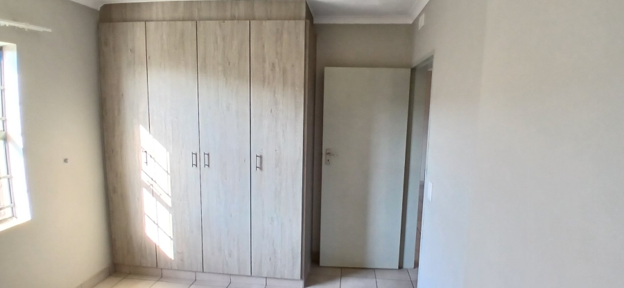 2 Bedroom Property for Sale in Montana Tuine Gauteng