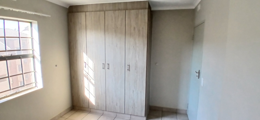 2 Bedroom Property for Sale in Montana Tuine Gauteng