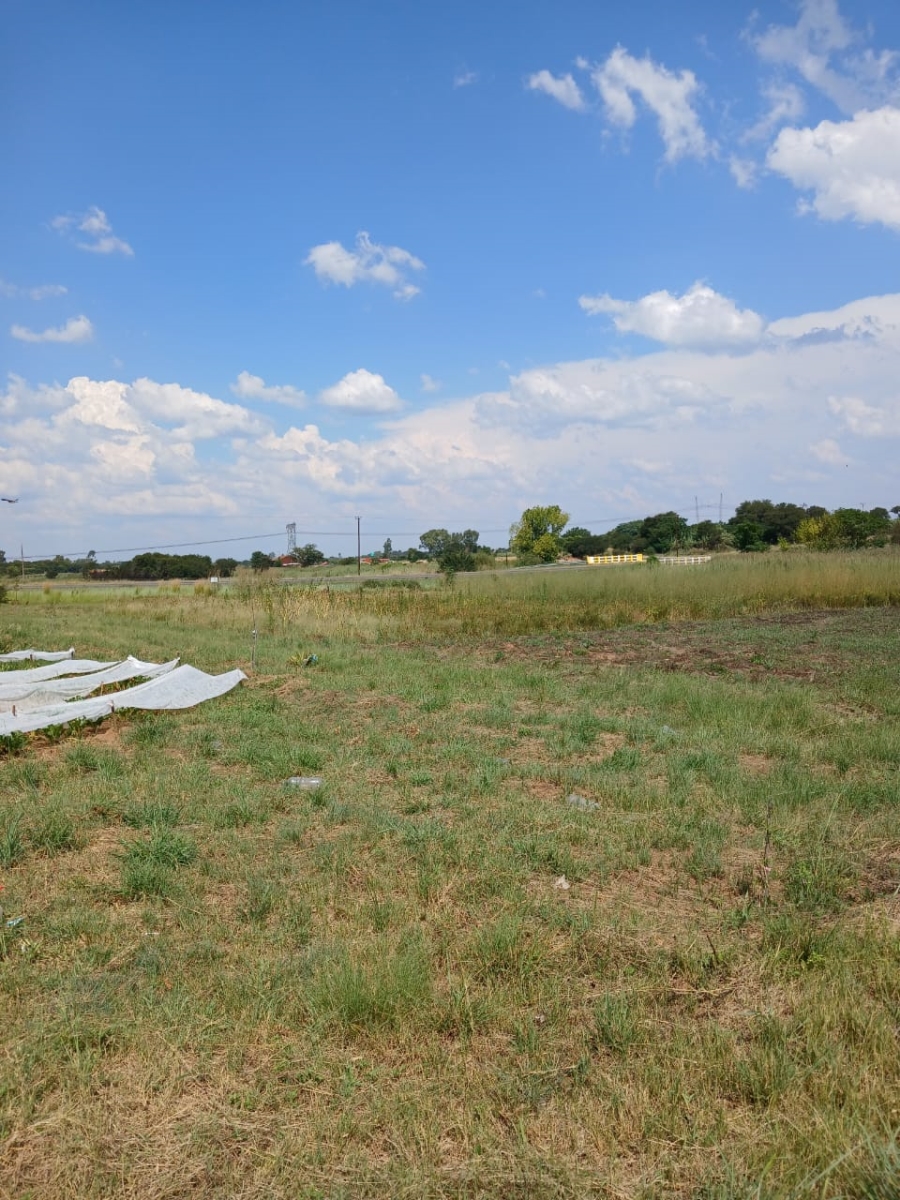  Bedroom Property for Sale in Haakdoornboom AH Gauteng