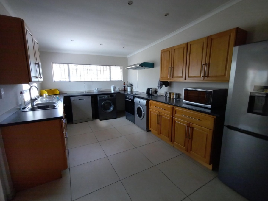 To Let 3 Bedroom Property for Rent in Victory Park Gauteng