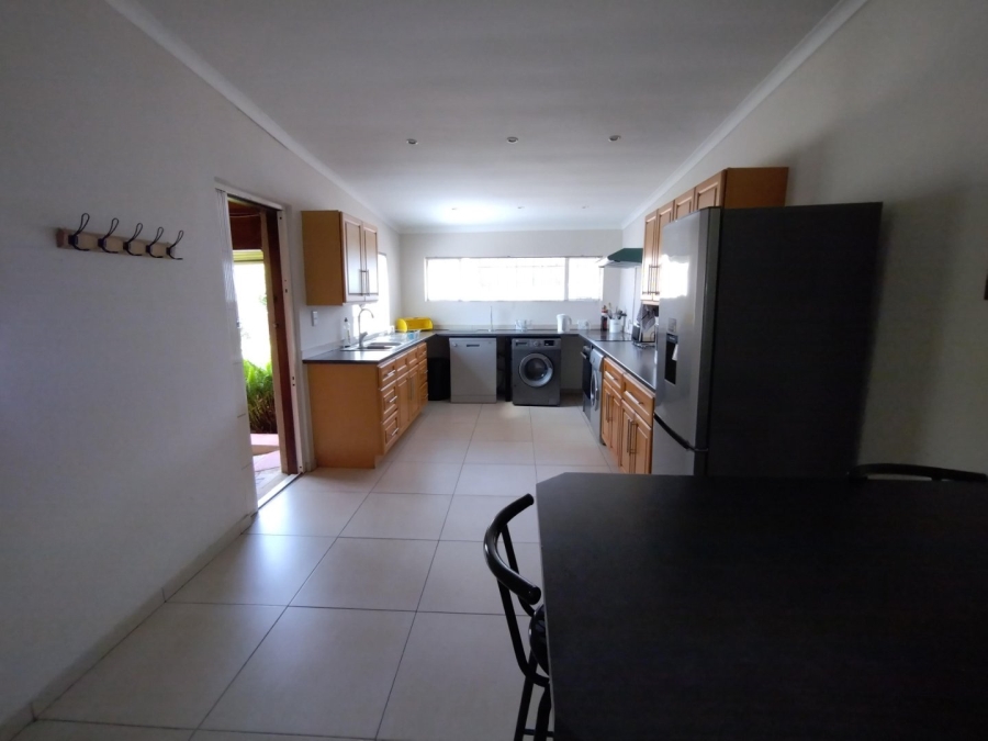 To Let 3 Bedroom Property for Rent in Victory Park Gauteng