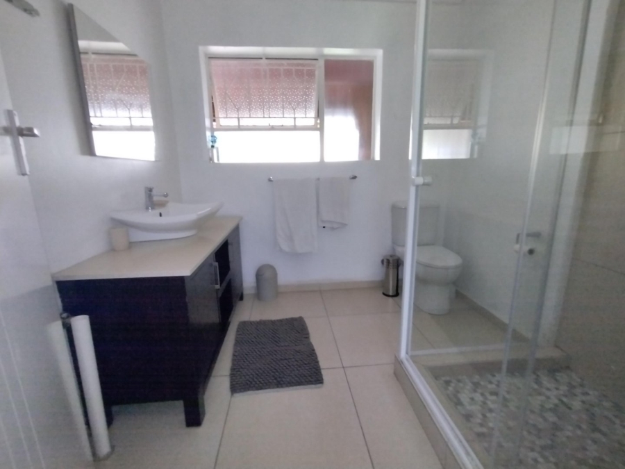 To Let 3 Bedroom Property for Rent in Victory Park Gauteng