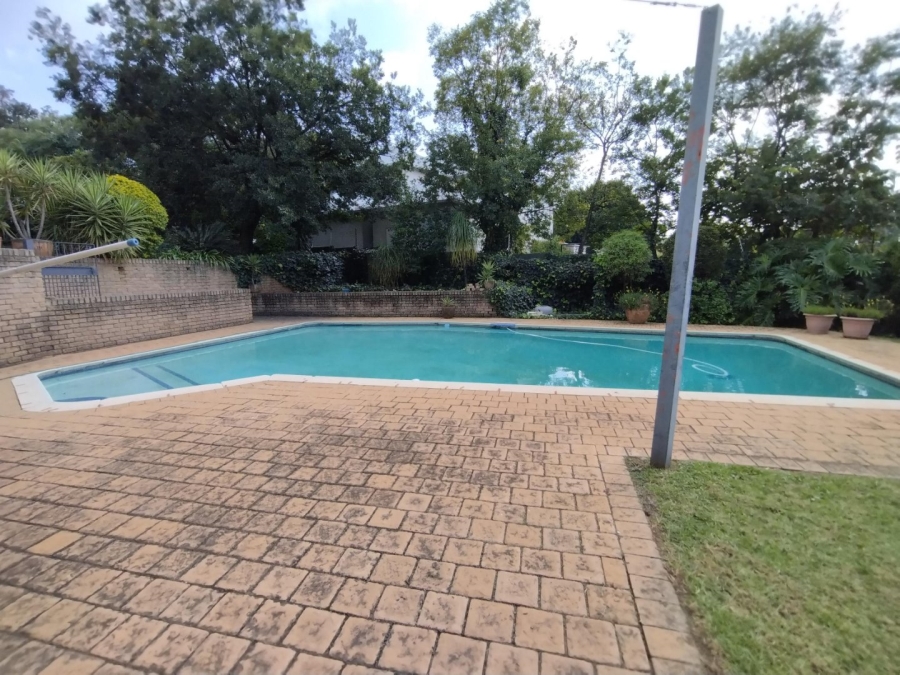 To Let 2 Bedroom Property for Rent in Victory Park Gauteng