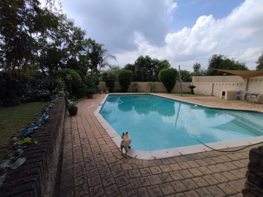 To Let 2 Bedroom Property for Rent in Victory Park Gauteng