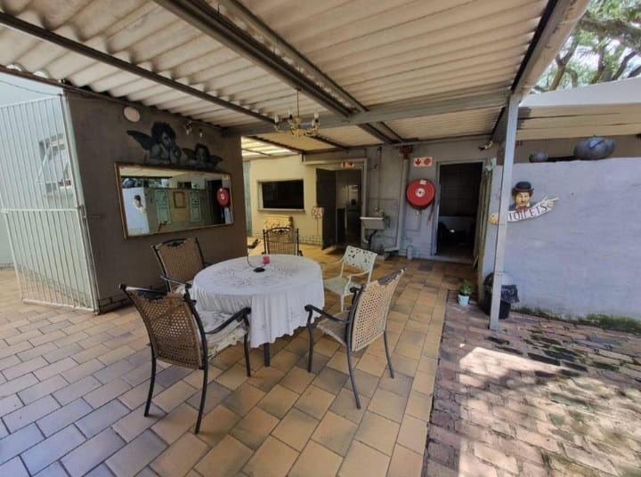 7 Bedroom Property for Sale in Colbyn Gauteng