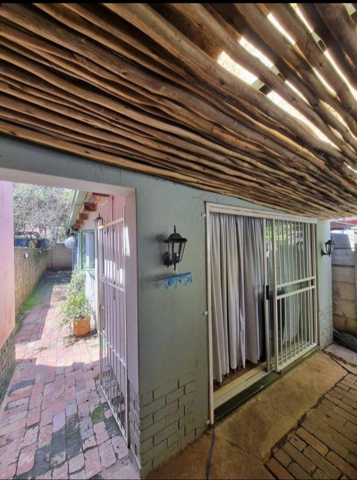 7 Bedroom Property for Sale in Colbyn Gauteng