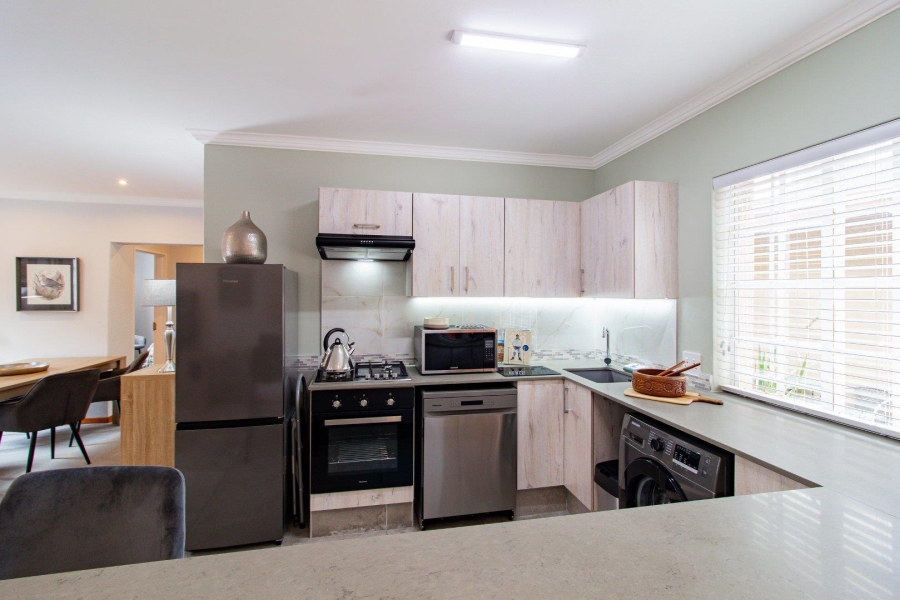 To Let 2 Bedroom Property for Rent in Bedfordview Gauteng