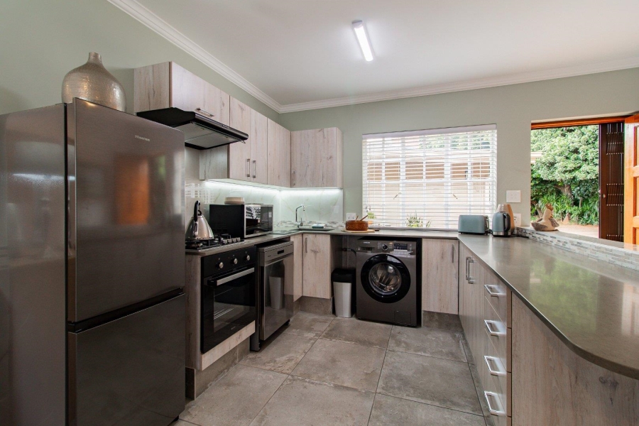 To Let 2 Bedroom Property for Rent in Bedfordview Gauteng
