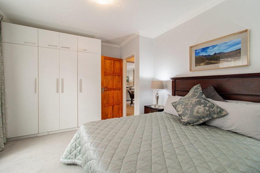 To Let 2 Bedroom Property for Rent in Bedfordview Gauteng
