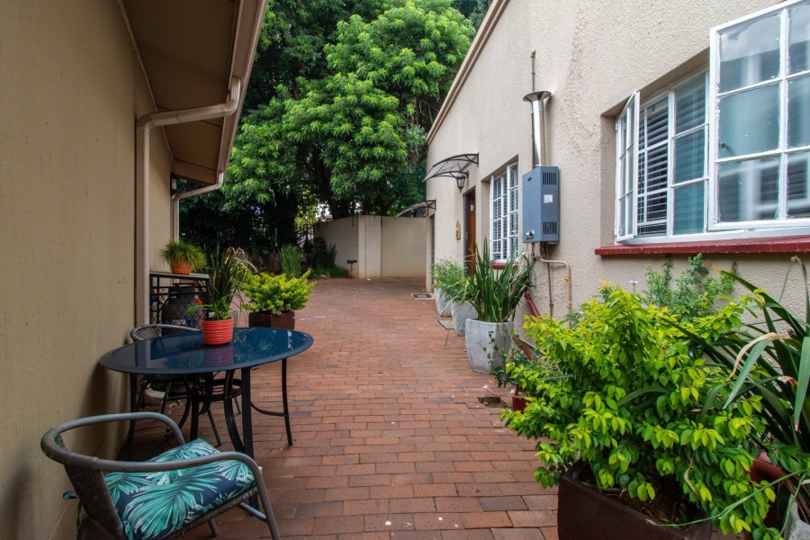 To Let 2 Bedroom Property for Rent in Bedfordview Gauteng