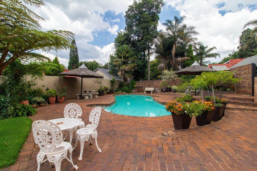To Let 2 Bedroom Property for Rent in Bedfordview Gauteng
